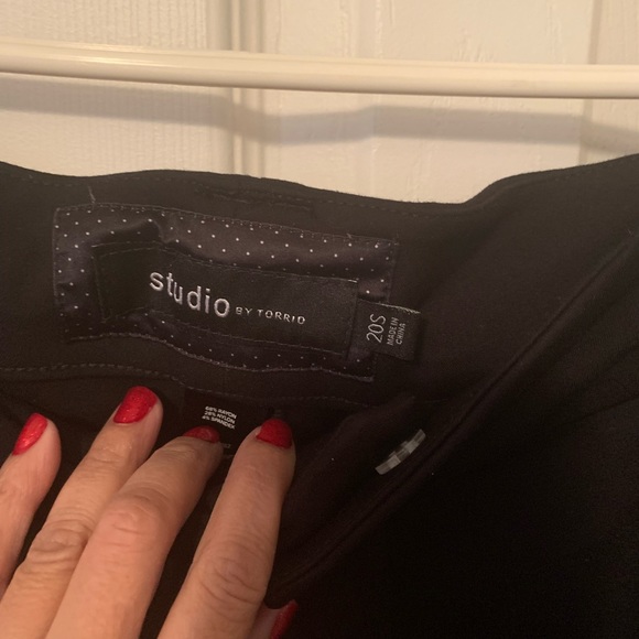 Black Torrid Studio pants - Picture 3 of 4